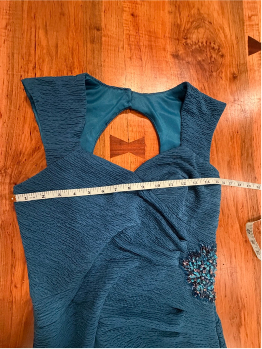 ONE BY EIGHT Teal Ruched Sheath Dress Beaded Waist Cutout Back Cocktail Wedding - Picture 8 of 11
